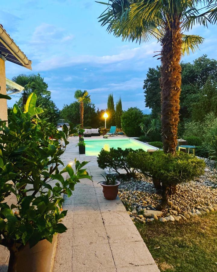 לינה וארוחת בוקר Saint-Didier-de-la-Tour Domaine De La Provencale מראה חיצוני תמונה