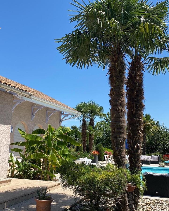לינה וארוחת בוקר Saint-Didier-de-la-Tour Domaine De La Provencale מראה חיצוני תמונה
